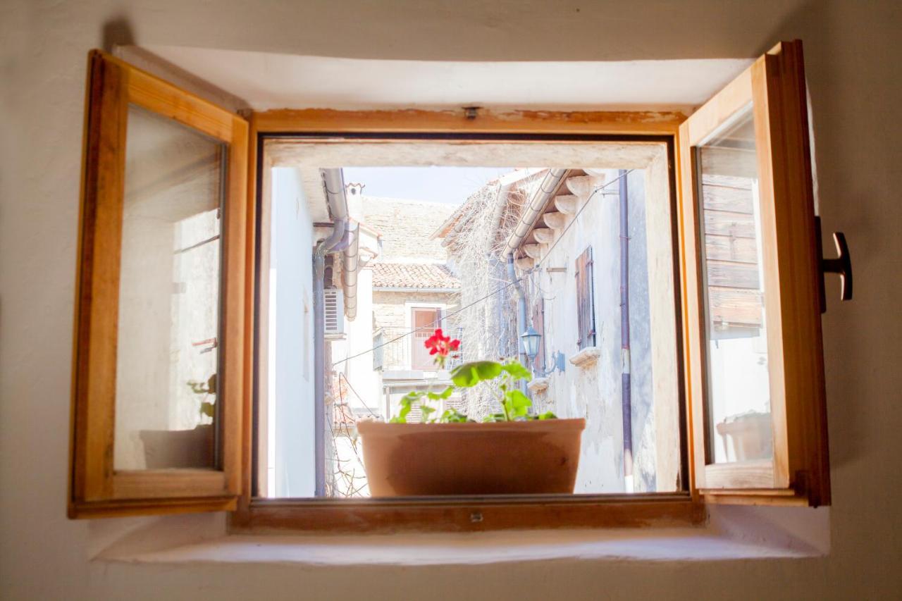 Amarilis Rooms Grožnjan 外观 照片